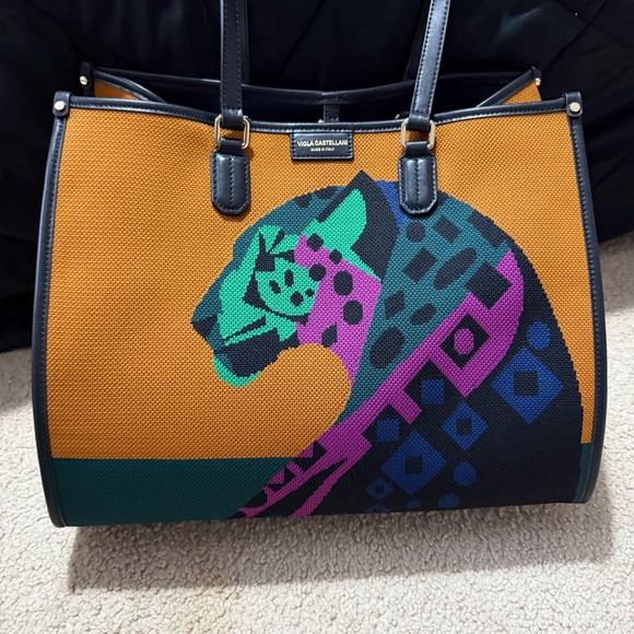 Viola Castellani Handbags - NWT Viola Castellani leopard viral tote bag